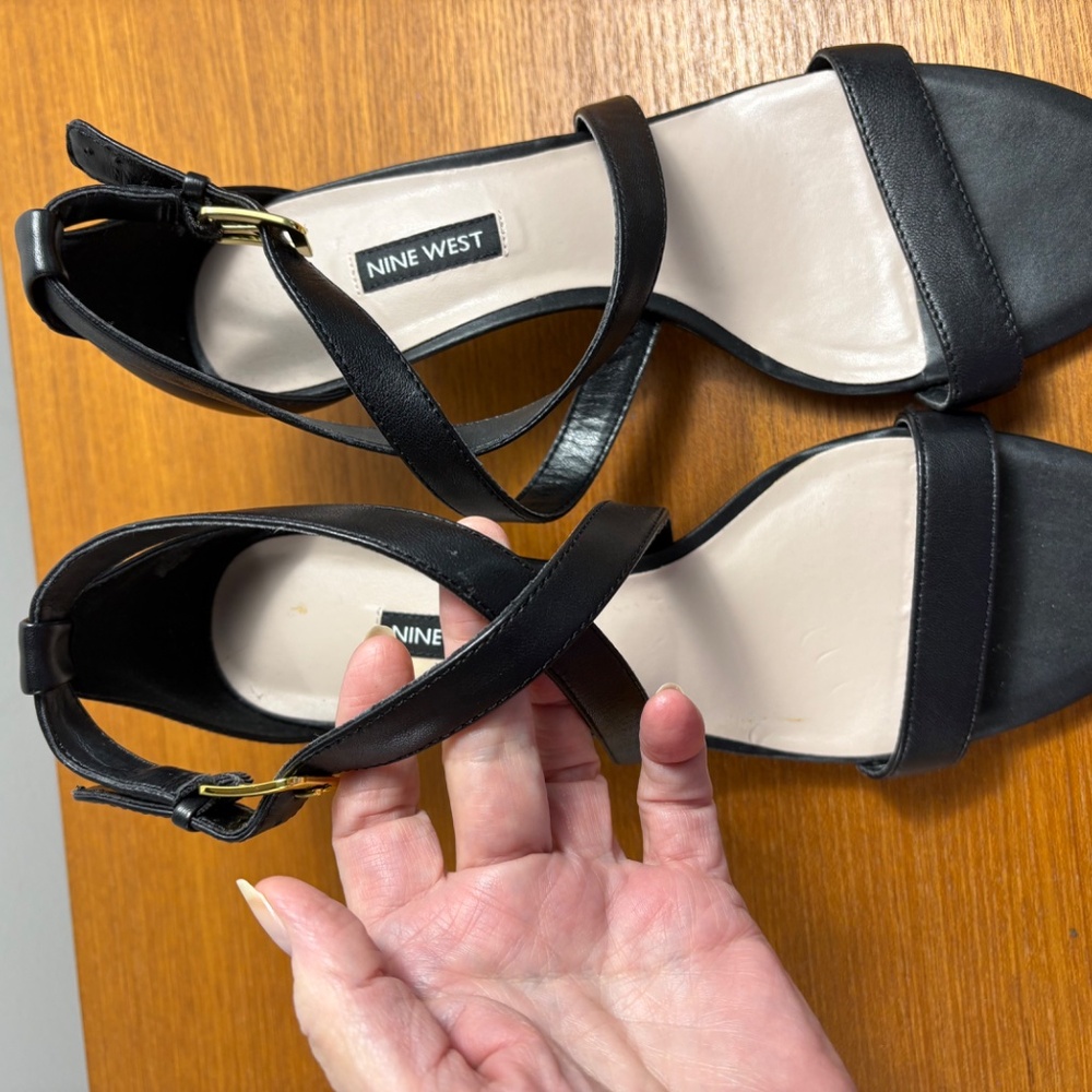 NWOT Nine West Black Leather Strappy Heeled Sandals - Picture 11 of 11